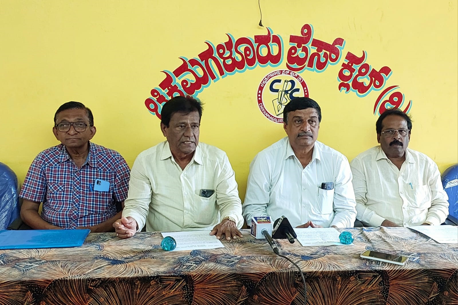 ಸೈಮನ್ ಎಕ್ಸಿಬಿಟರ್‍ಸ್‌ ಸಂಸ್ಥೆಯ ನಿರ್ದೇಶಕ ಎಂ.ಎಸ್ ನಾಗಚಂದ್ರ ಸುದ್ದಿಗೋಷ್ಠಿ