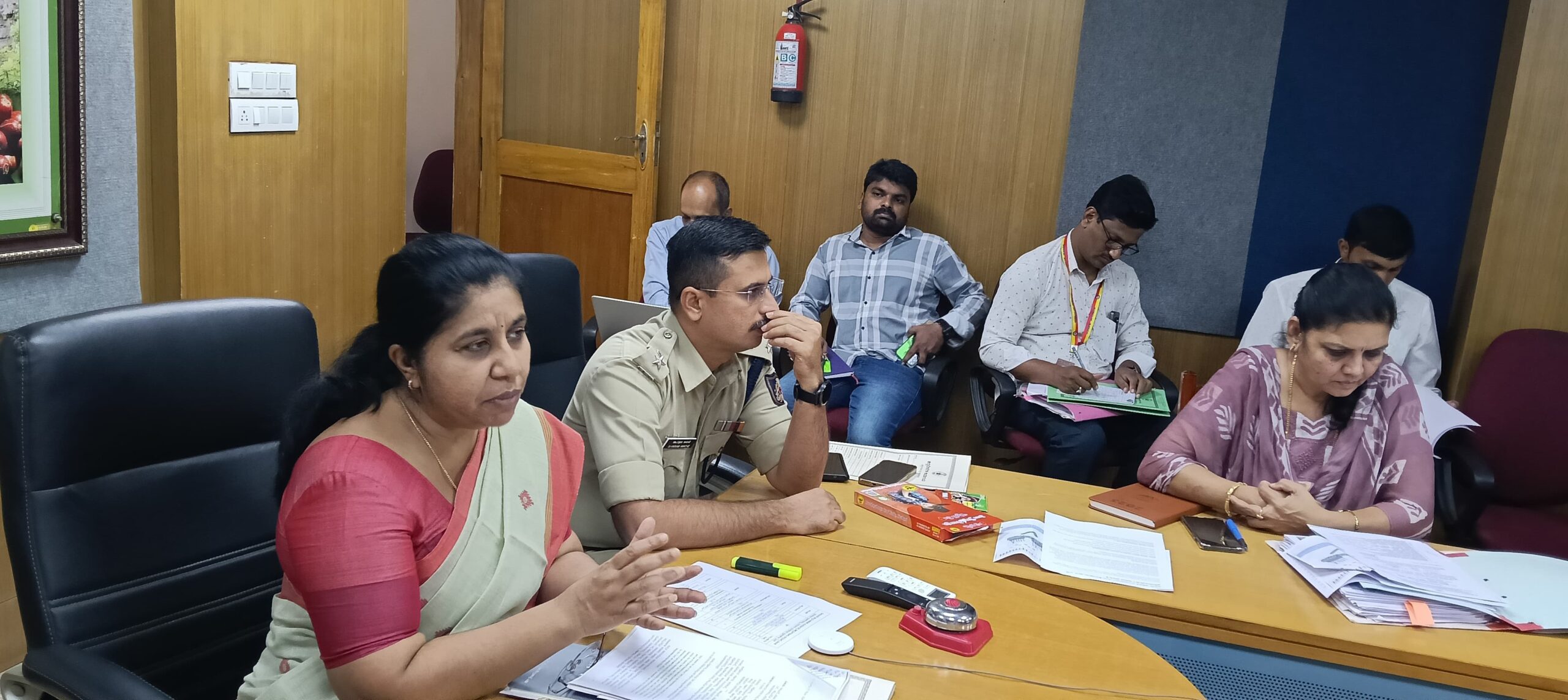 ಜಿಲ್ಲಾಧಿಕಾರಿ ಕಛೇರಿ ಆವರಣದಲ್ಲಿರುವ ಕೆಸ್ವಾನ್‌ನಲ್ಲಿ ನಡೆದ ವೀಡಿಯೋ ಸಂವಾದ