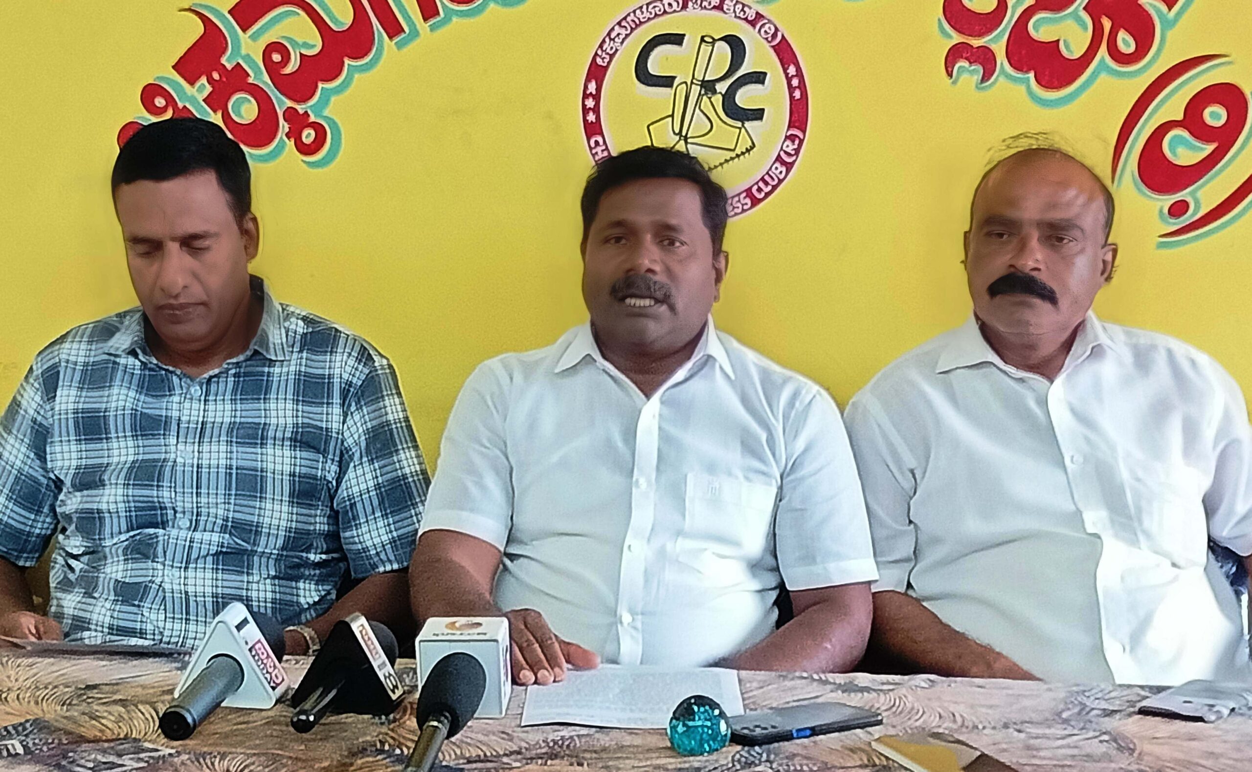 ಕಸ್ತೂರಿ ರಂಗನ್ ವರದಿ ವಿರೋಧಿ ಹೋರಾಟ ಸಮಿತಿ ಪ್ರಧಾನ ಸಂಚಾಲಕ ಎಸ್.ವಿಜಯ ಕುಮಾರ್ ಸುದ್ದಿಗೋಷ್ಠಿ