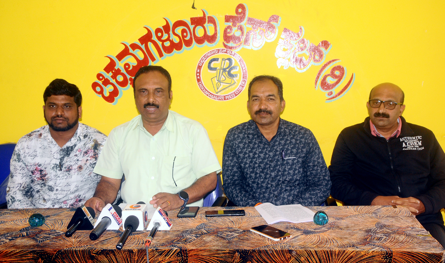 ಜಿಲ್ಲಾ ಸರಕಾರಿ ನೌಕರರ ಸಂಘದ ಅಧ್ಯಕ್ಷ ದೇವೇಂದ್ರ ಸುದ್ದಿಗೋಷ್ಠಿ