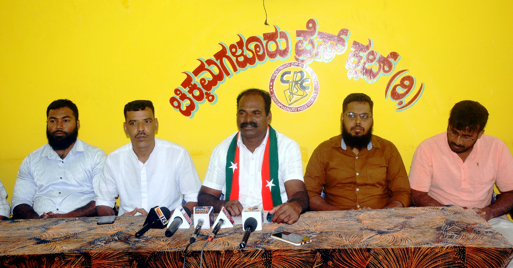 ಸೋಷಿಯಲ್ ಡೆಮಾಕ್ರಟಿಕ್ ಪಕ್ಷದ ರಾಜ್ಯ ಸಮಿತಿ ಸದಸ್ಯ ಅಂಗಡಿ ಚಂದ್ರು ಸುದ್ದಿಗೋಷ್ಠಿ