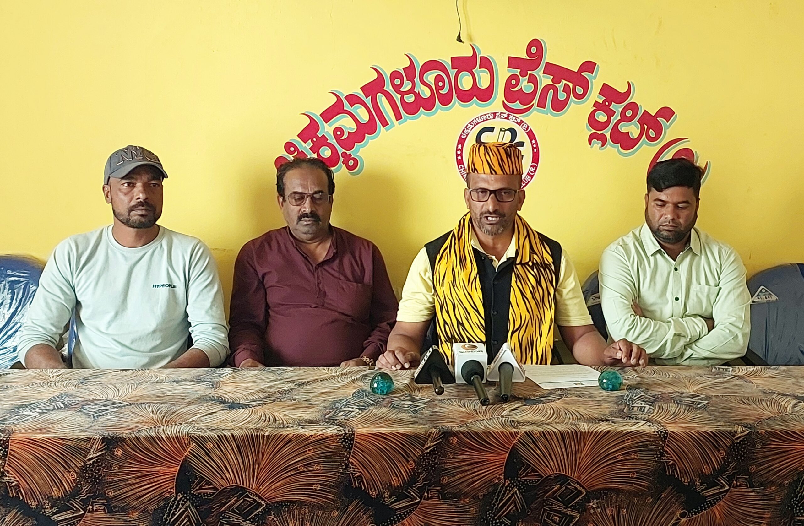 ಕರ್ನಾಟಕ ರಾಜ್ಯ ಹಜರತ್ ಟಿಪ್ಪು ಸುಲ್ತಾನ್ ಚಾರಿಟಬಲ್ ಟ್ರಸ್ಟ್ ಅಧ್ಯಕ್ಷ ಇಮ್ತಿಯಾಜ್ ಅಲಿ ಖಾನ್ ಸುದ್ದಿಗೋಷ್ಠಿ